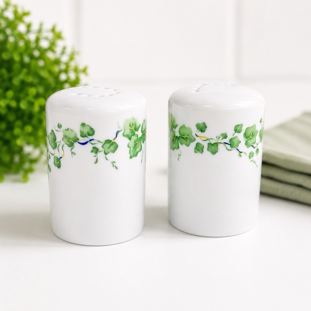 VTG Corelle Coordinates Callaway Salt Pepper Shakers Set Green Ivy Ceramic 4"